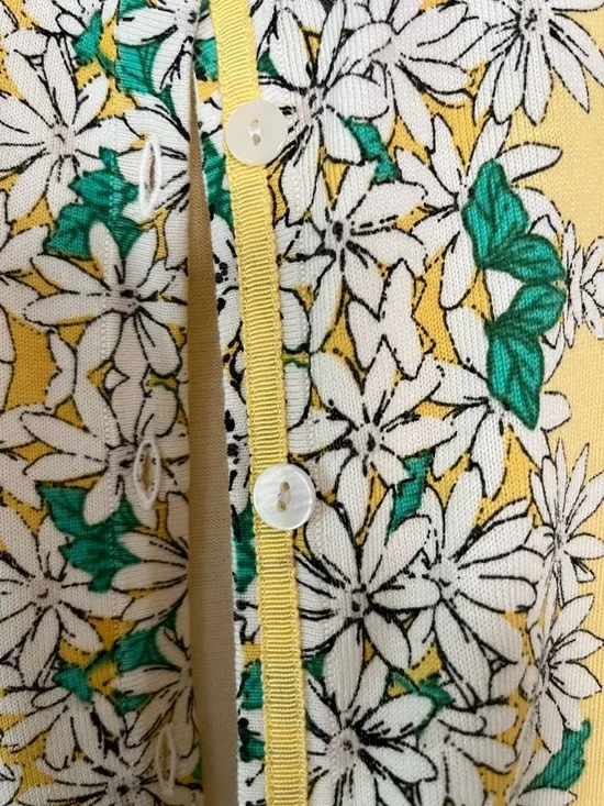 Talbots SzL Yellow Cotton Blend Cardigan with White Daisy Trim and Green Accents - Picture 5 of 6